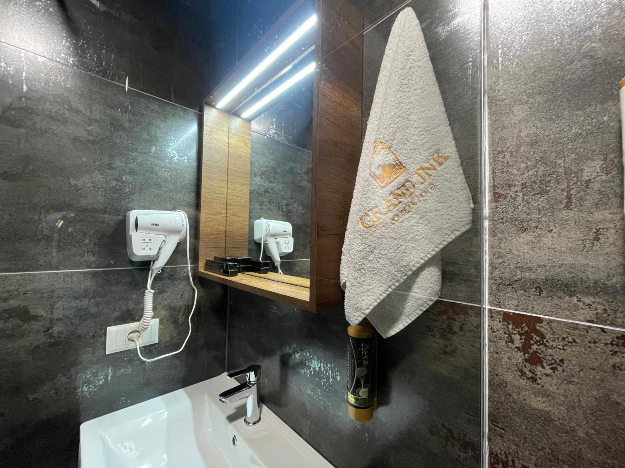 Grand Jnk Boutique Hotel Kukes Dış mekan fotoğraf